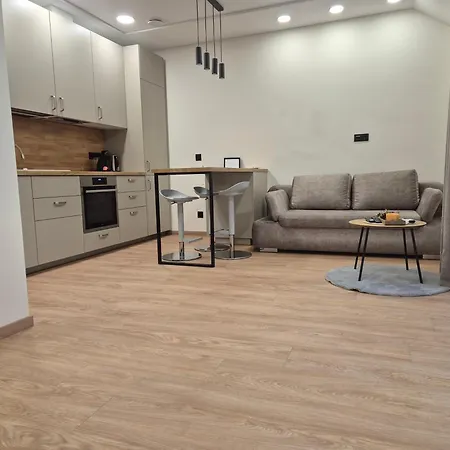 New Kreves Apartment & Free Parking & Self Check-In Kaunas Exterior photo